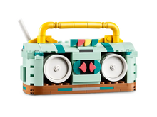 Load image into Gallery viewer, Retro Roller Skate - 31148