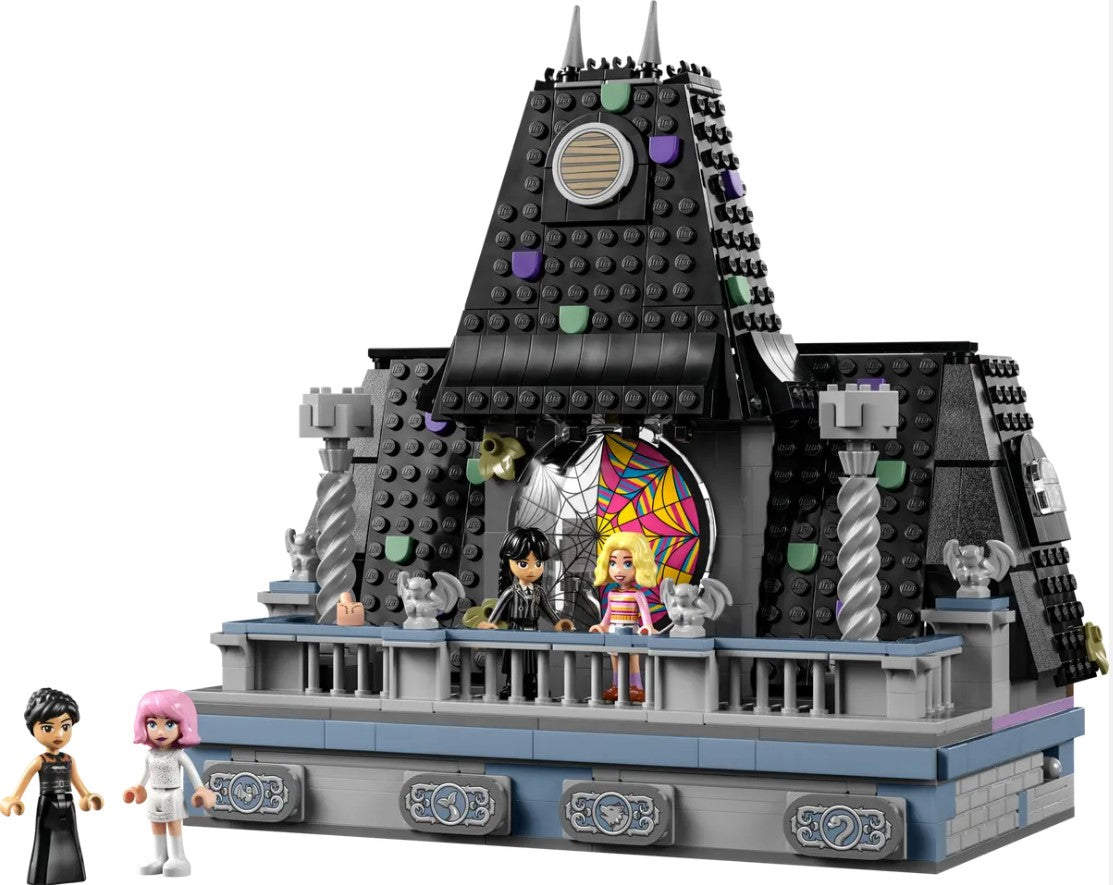 Wednesday & Enid's Dorm Room-76781 – LEGOLAND® Florida Resort